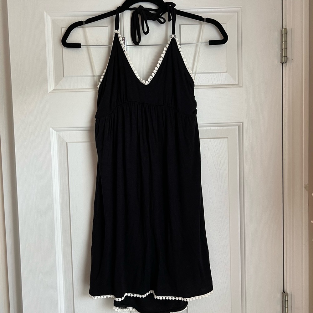 NWT Sunsets California little black beach dress with tie back in size small.